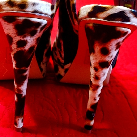 Paper Fox NWOT - Picture 4 of 8